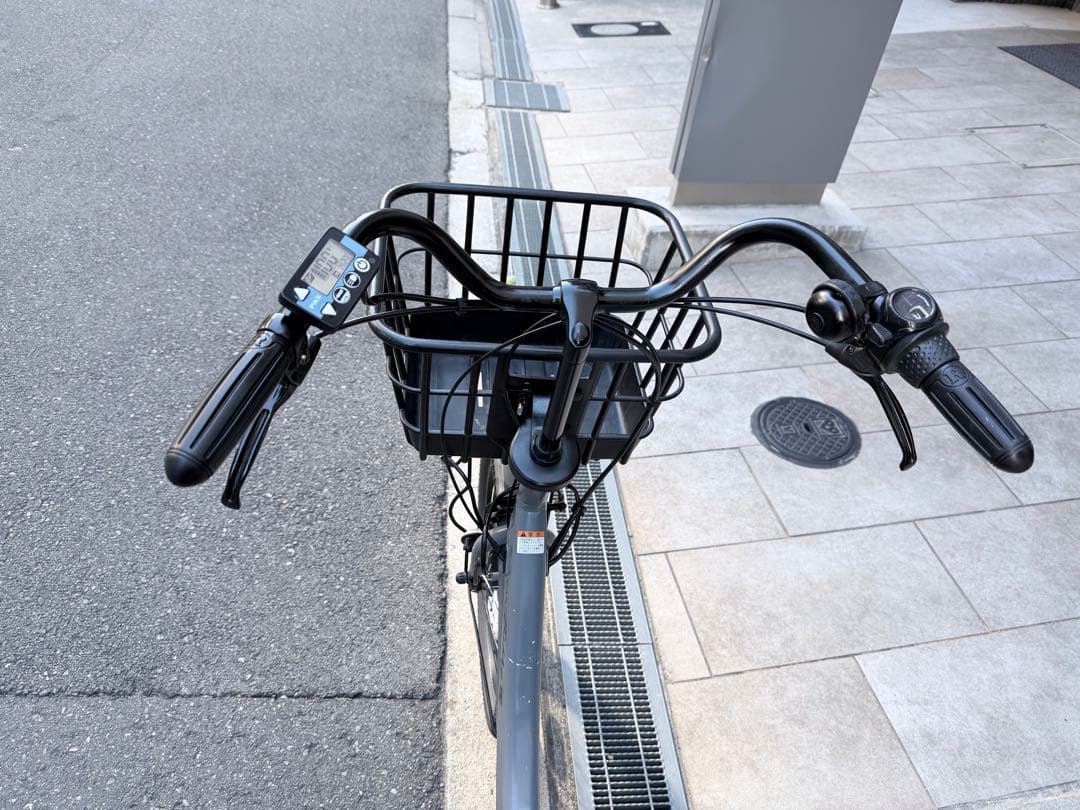 子供乗せ　ヤマハ　電動アシスト自転車 チャイルドシート付き グレー