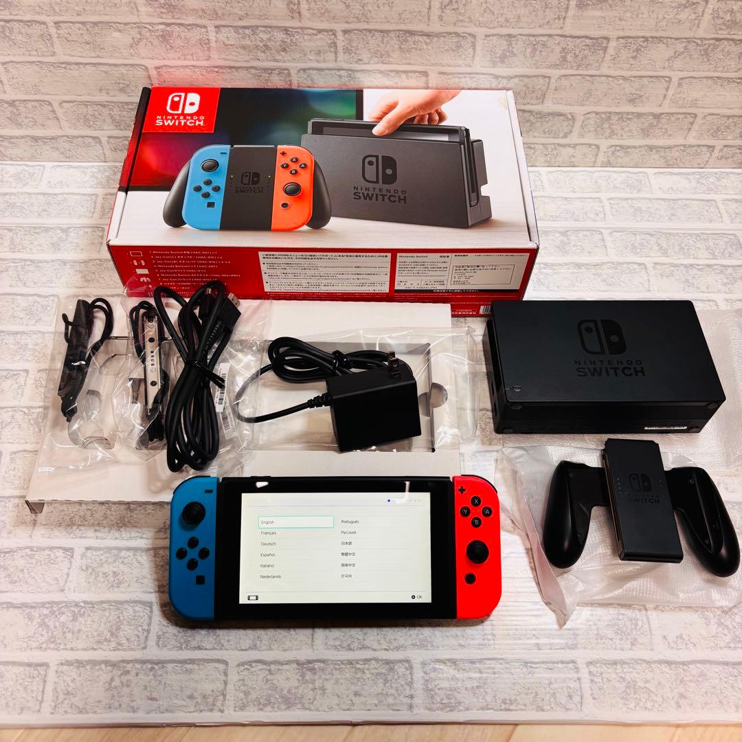 ともさん専用　Nintendo Switch ネオンレッド・ネオンブルー