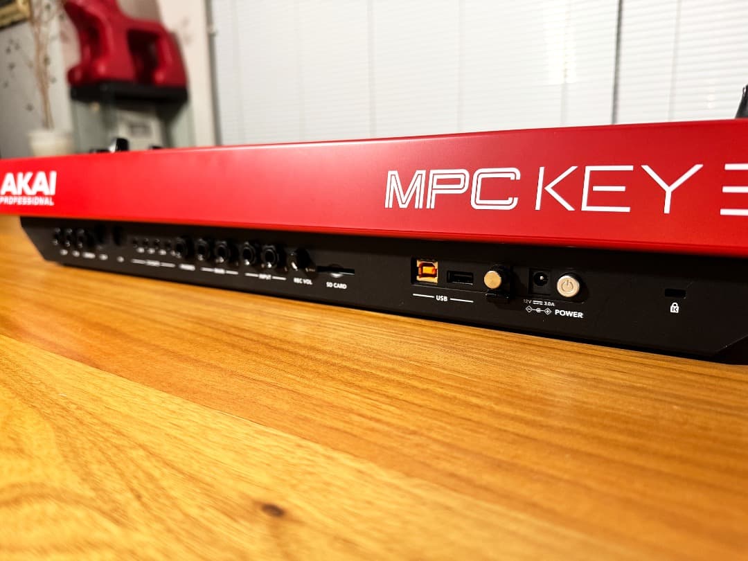 [送料無料] AKAI MPC KEY 37 MIDIキーボード