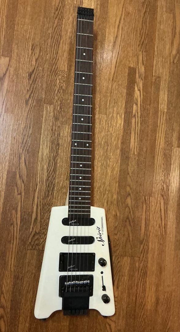 スタインバーガー　Spirit 美品　ギター　ホワイト　普通弦用アダプター付き