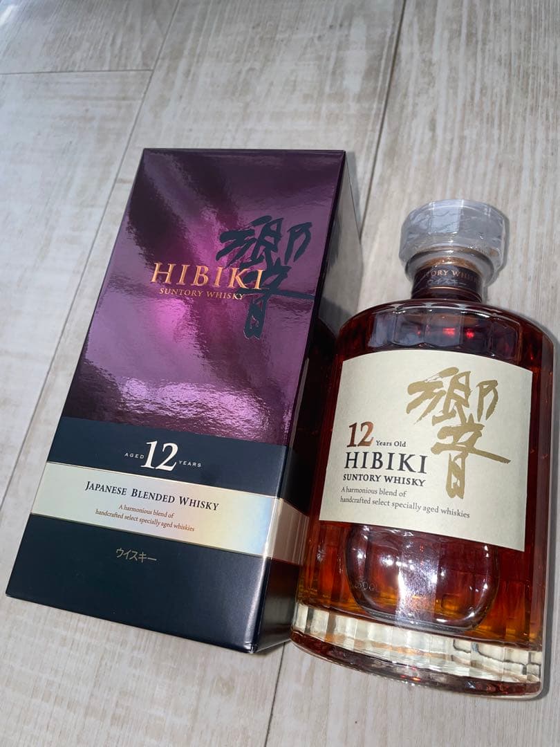 HIBIKI 12年 サントリーウイスキー 700ml