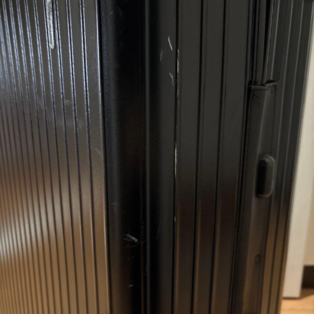 Rimowa リモワ　黒　大型スーツケース