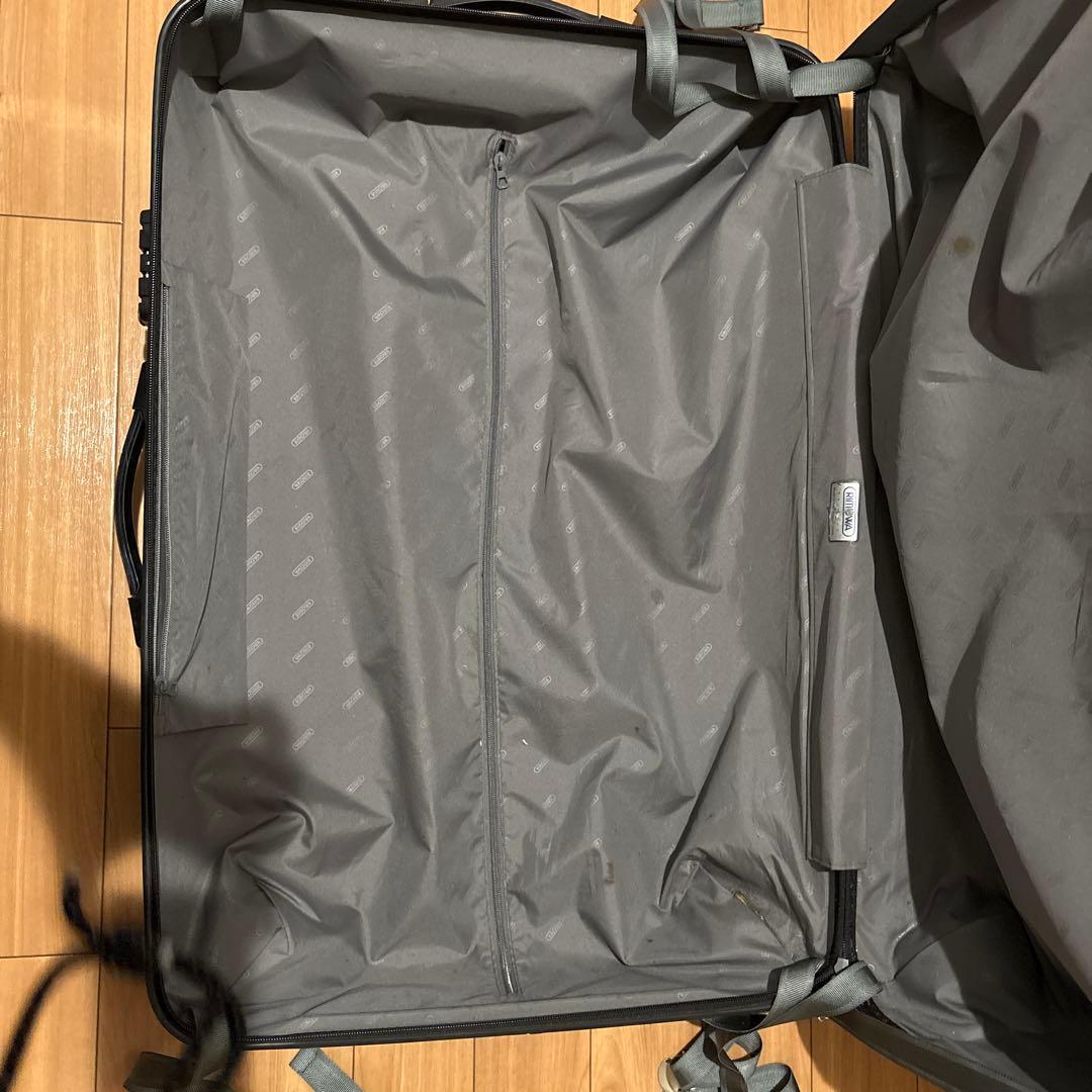 Rimowa リモワ　黒　大型スーツケース