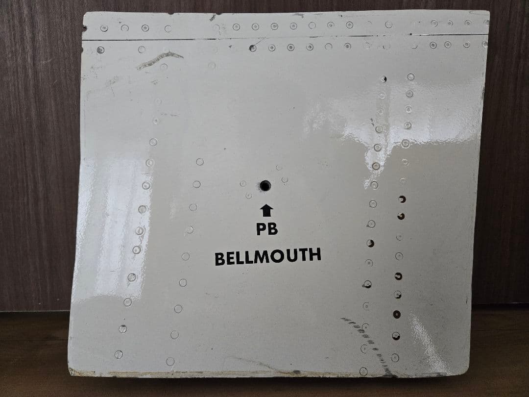 実物　F-4EJ ファントム　ジャンクパーツ