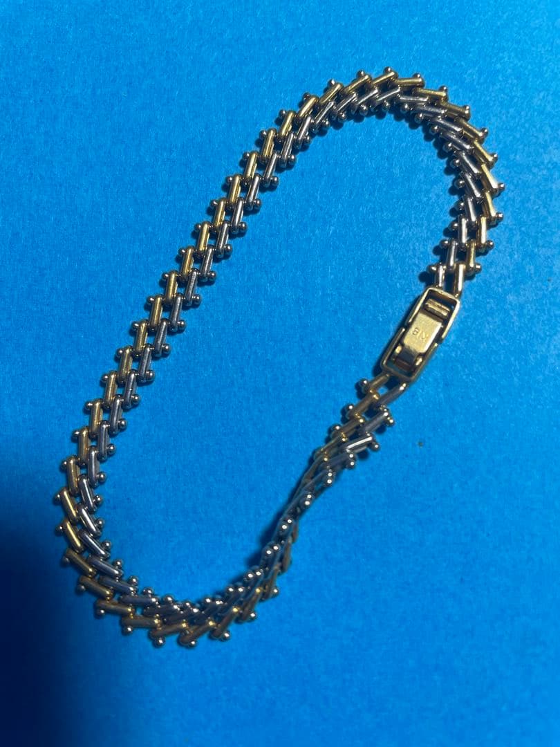 【新品・未使用】LOUIS VUITTON ルイヴィトンストラップキーホルダー