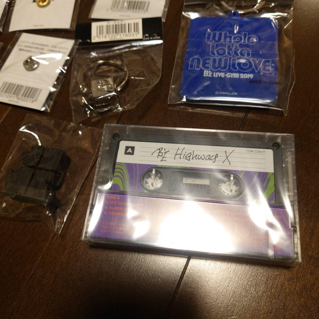 B'z チャリティピンバッヂ 他セット