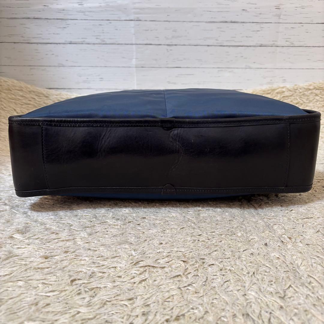 希少♦︎フェリージ ビジネスバッグ ブリーフケース 8637/2 A4PC可レザー