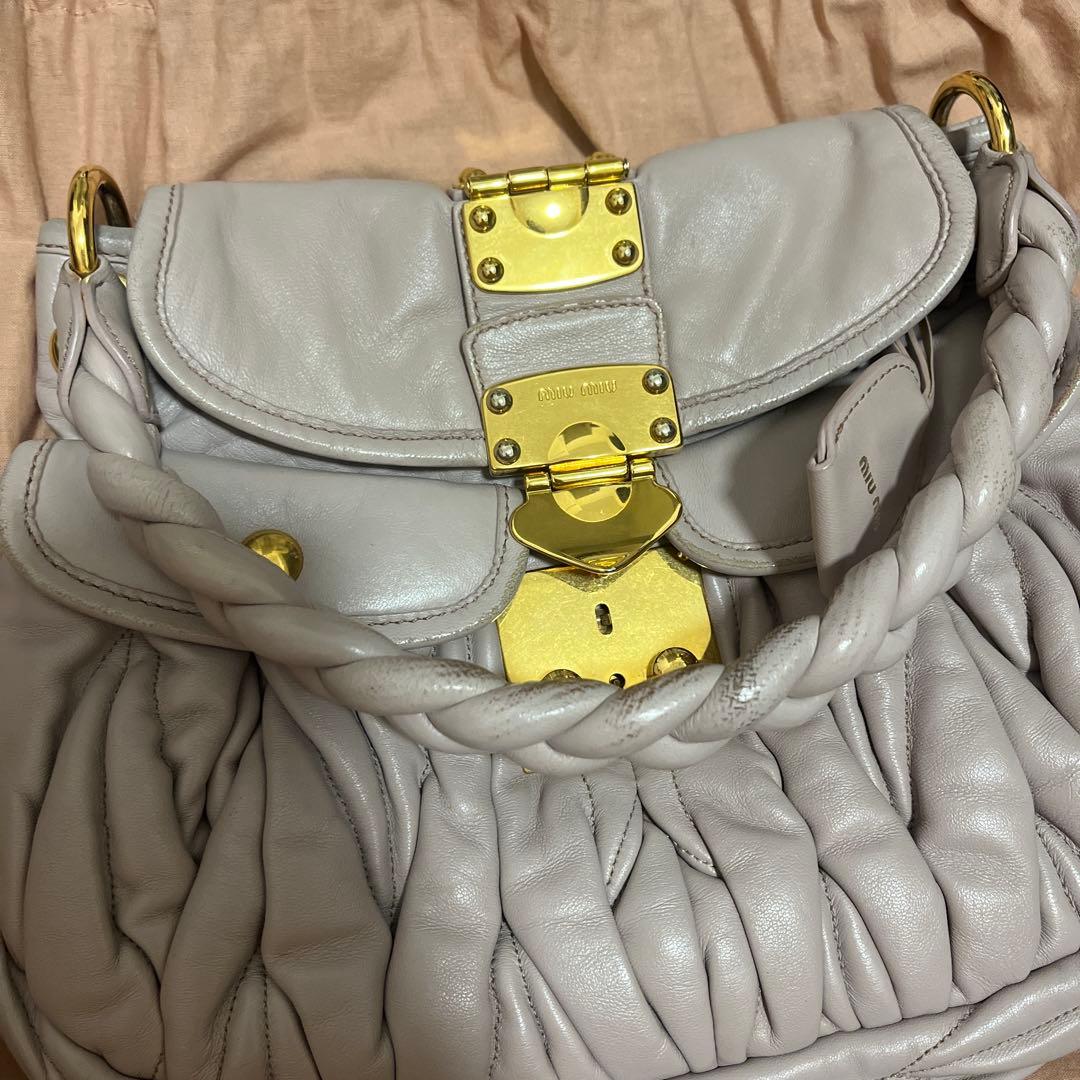 ⭐︎miu miu マトラッセ 2way ワンショルダーバッグ 美品⭐︎