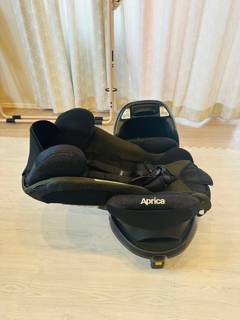 アップリカ チャイルドシート フラディアグロウisofix グリーン