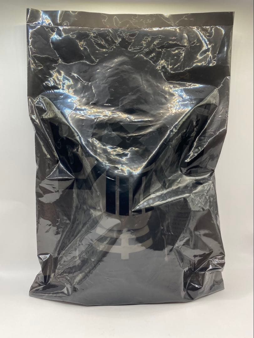 BOUNTY×HUNTER×KAWS【カウズ】 ブラック＆ホワイト