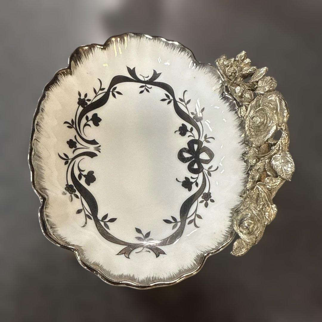 ヴィンテージ風 花模様 陶器皿