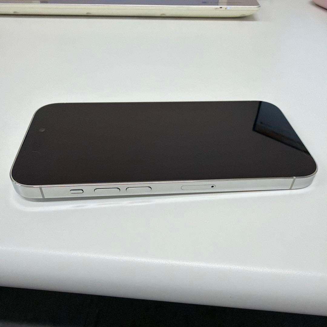 Apple iphoe14pro128GB SIMフリー美品