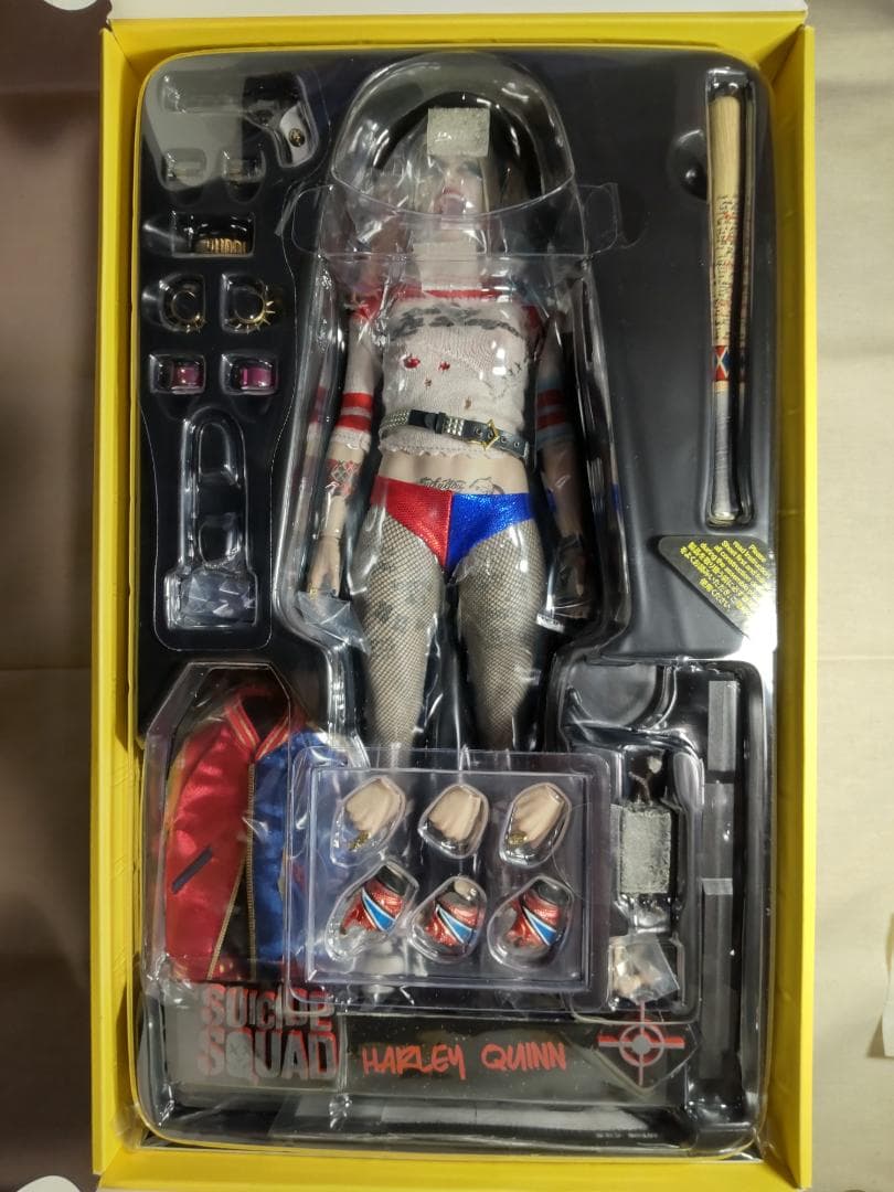 新品 ハーレイ・クイン ムービー・マスターピース ホットトイズ