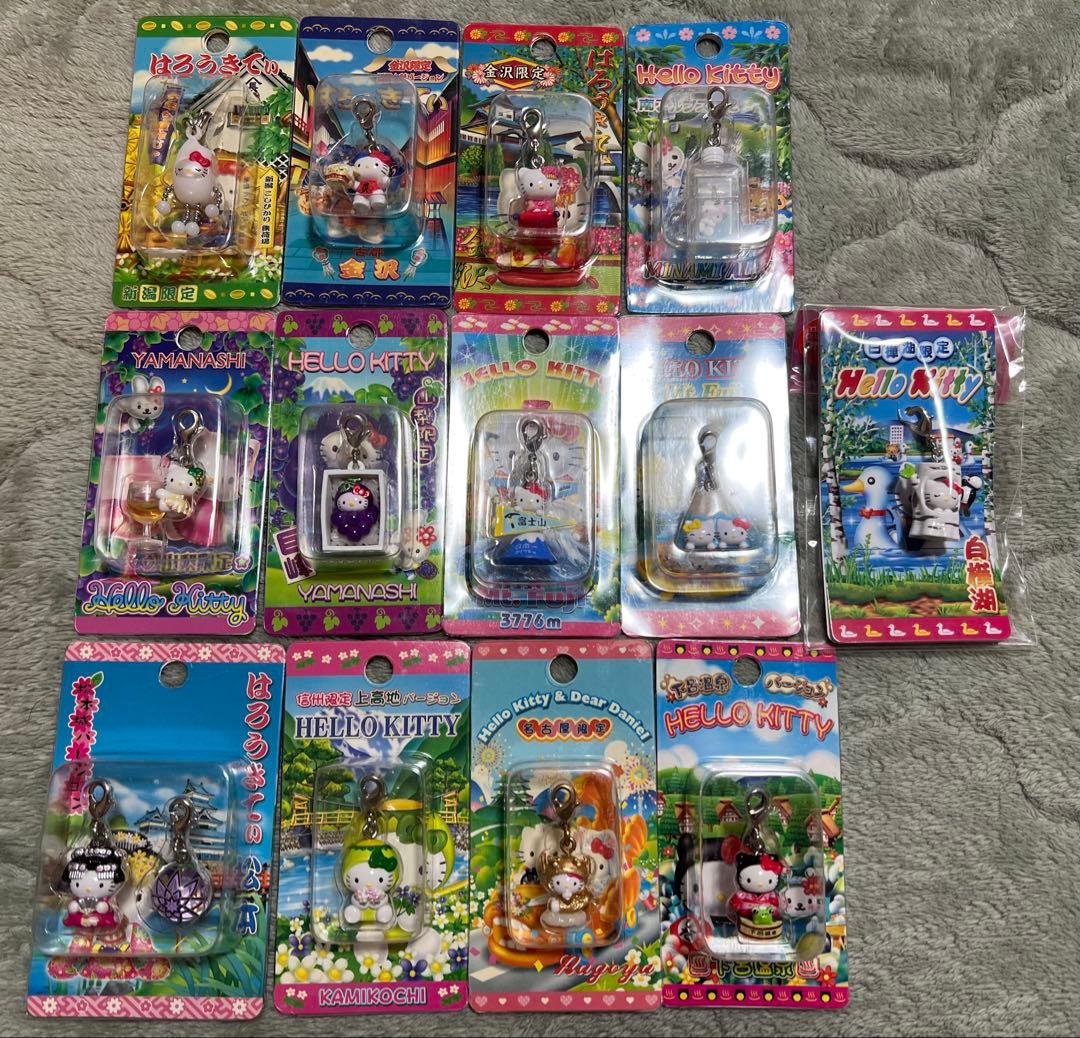 ご当地キティちゃん　ファスナーマスコット、ストラップ合計77点