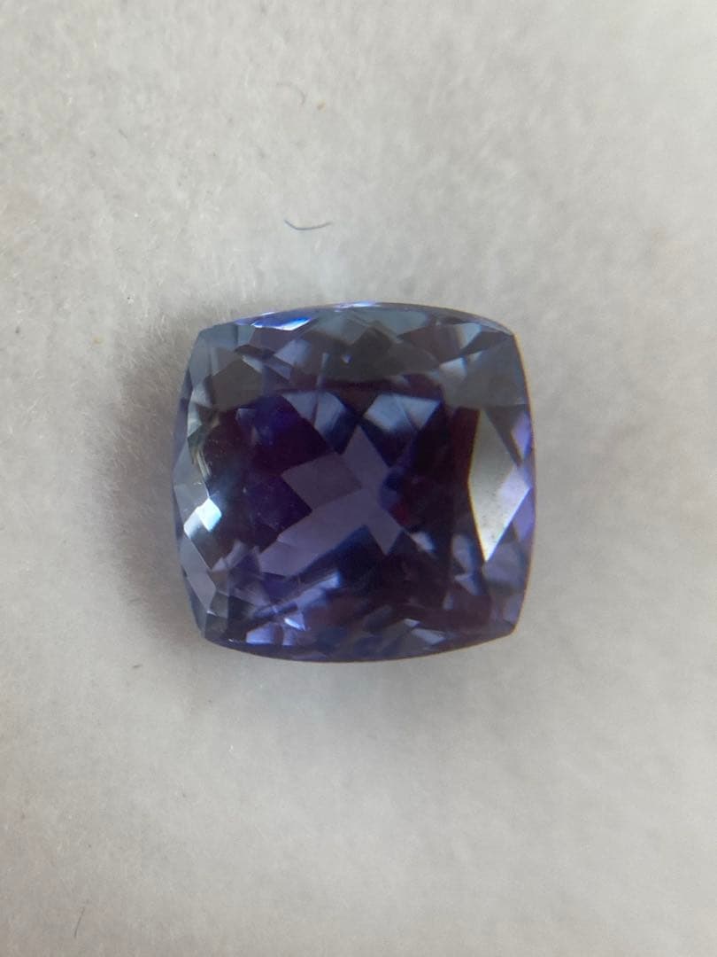 バイカラーゾイサイト　ルース　2.27ct