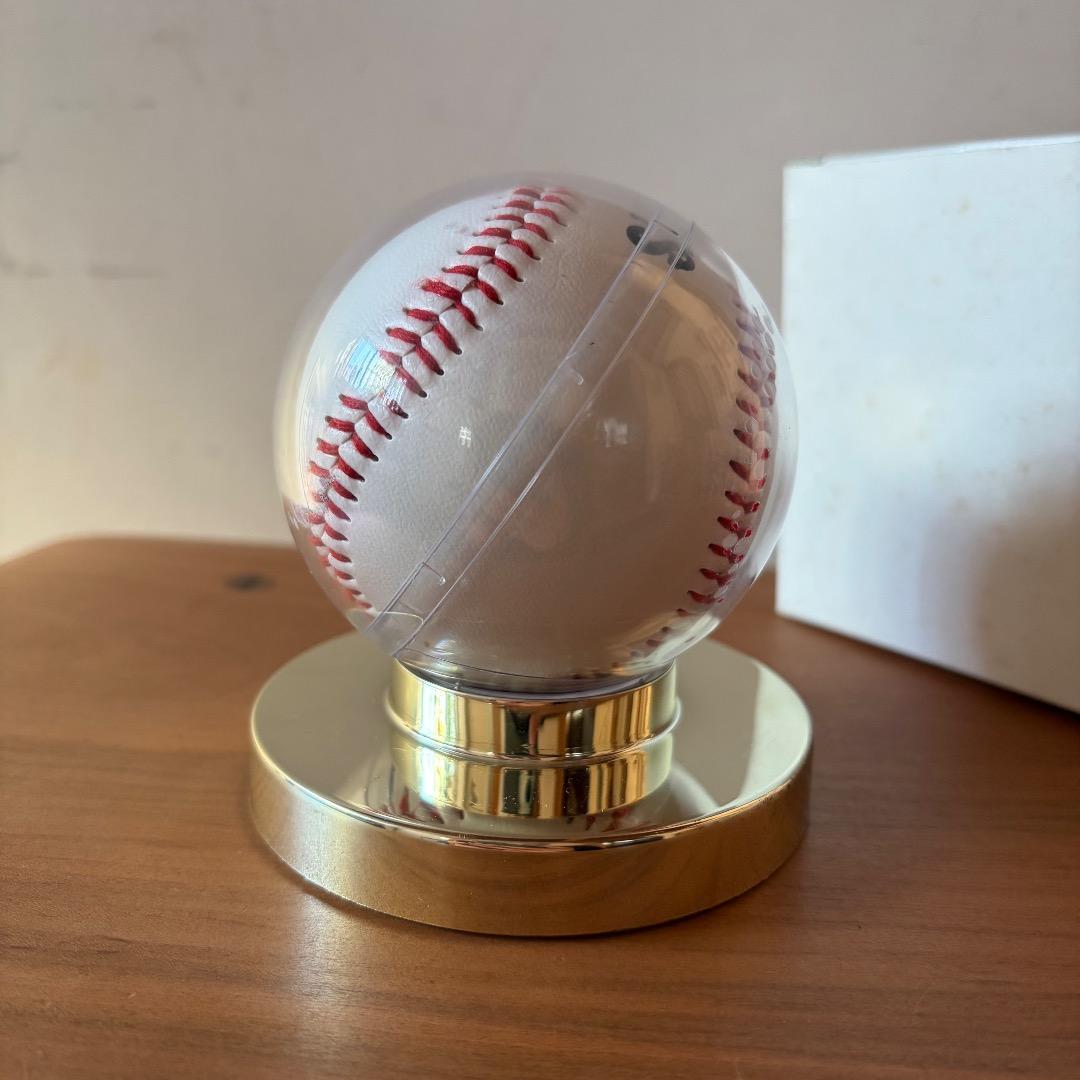 H*A様 【極美品】ジャイアンツロゴ　長嶋茂雄直筆サイン入りボール　 ゴールドス