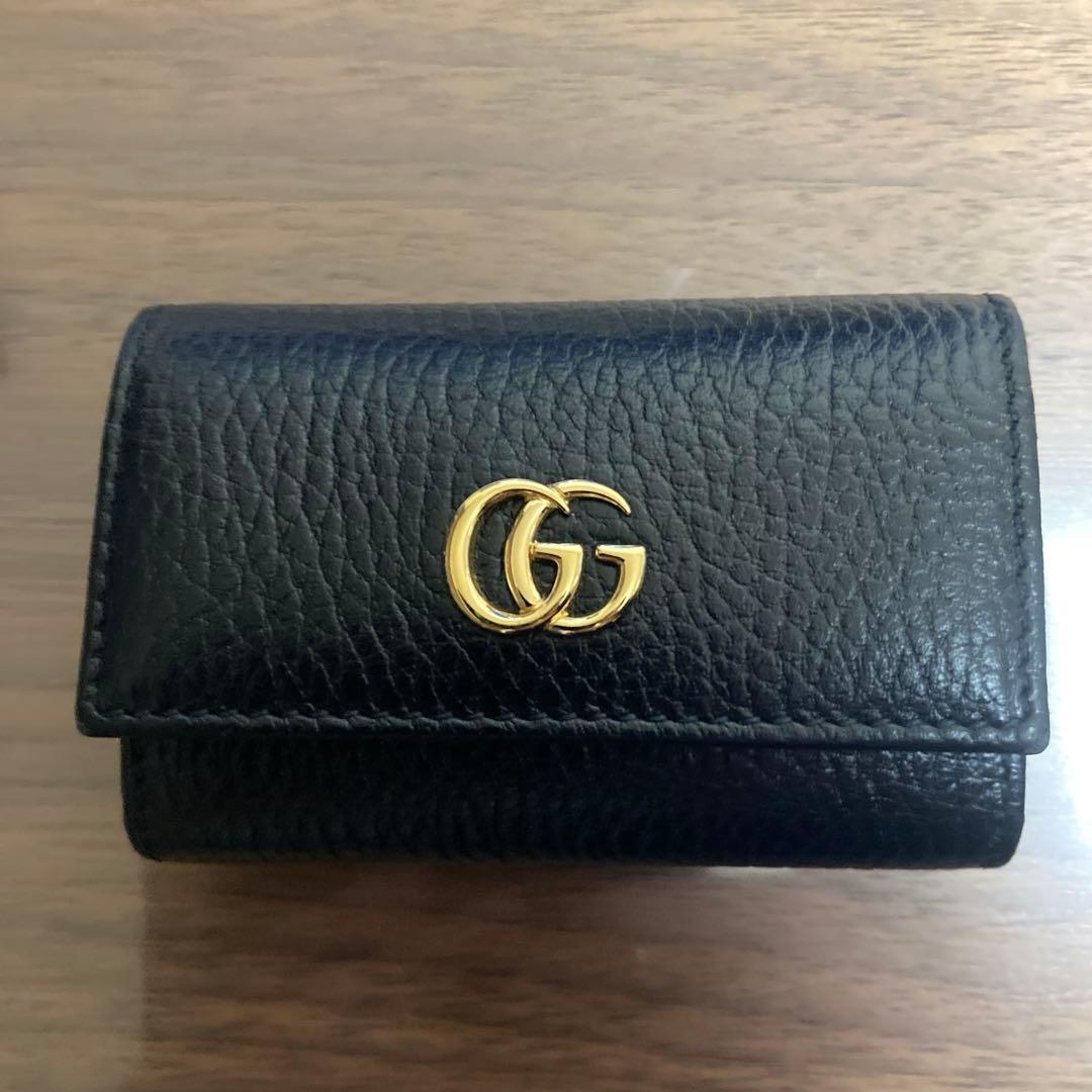 GUCCI ブラックレザーキーケース