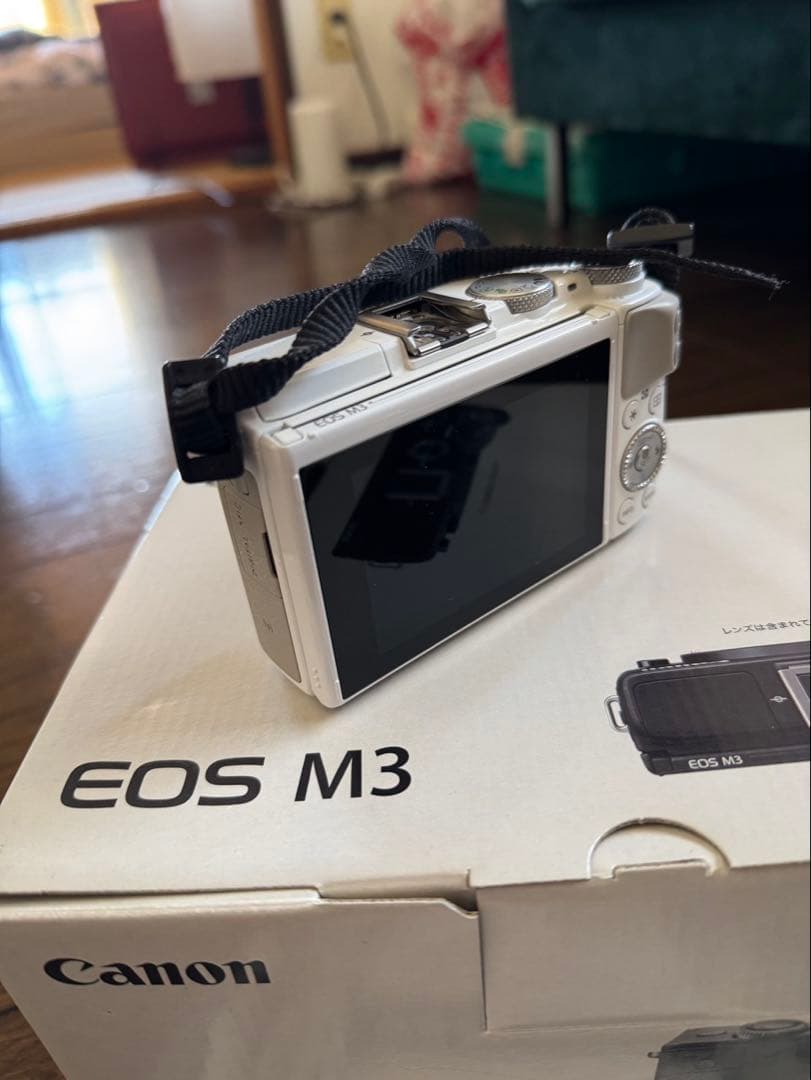 Canon EOS M3 ミラーレスカメラ sigma 30mm F1.4