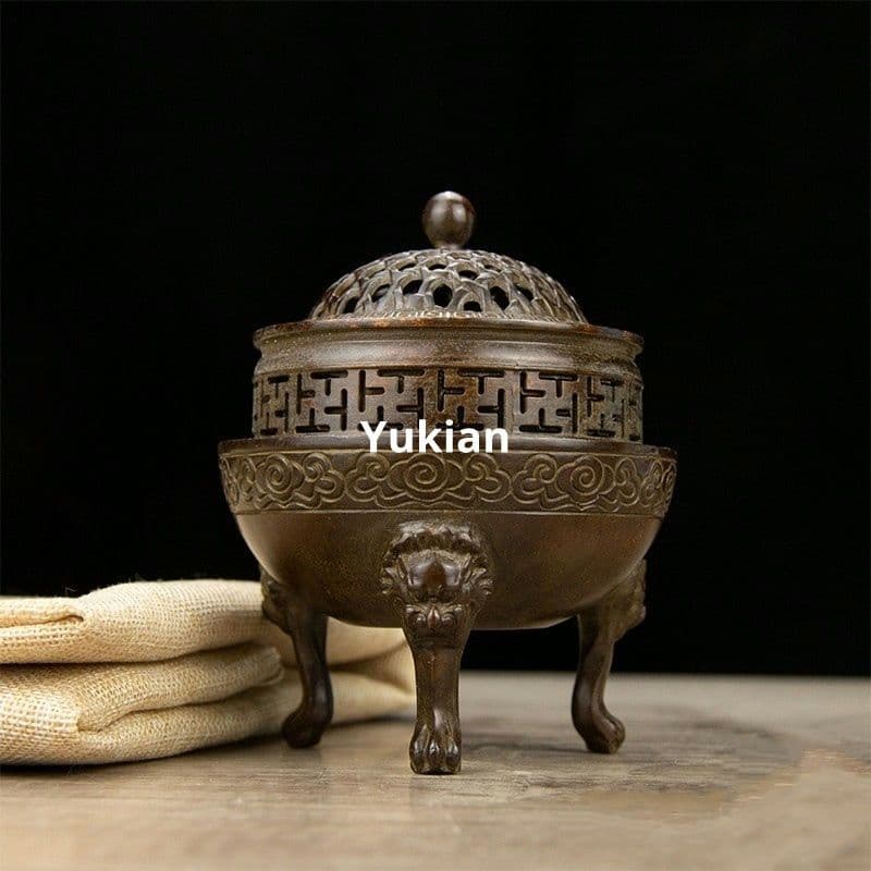 三層獅足祥雲紋薫香炉 三足銅炉 格子蓋 香道具 装飾品 工芸品 美術品