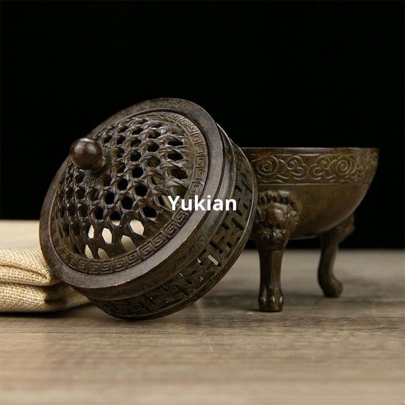 三層獅足祥雲紋薫香炉 三足銅炉 格子蓋 香道具 装飾品 工芸品 美術品