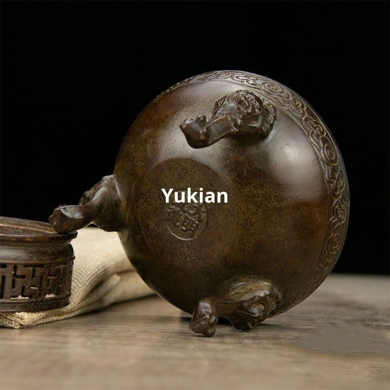 三層獅足祥雲紋薫香炉 三足銅炉 格子蓋 香道具 装飾品 工芸品 美術品