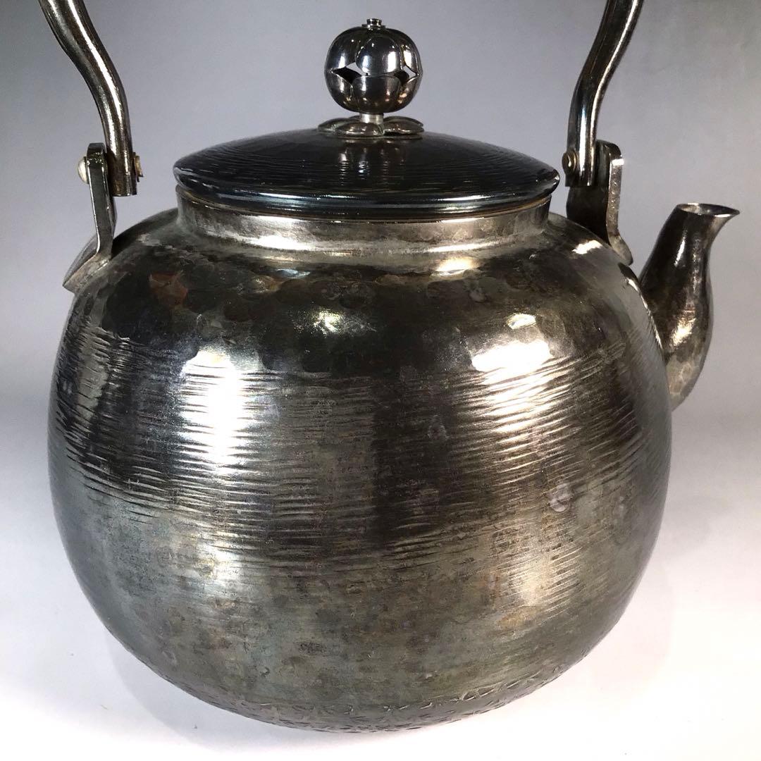 Ｎ９６３　水注　『秀峰堂造』『いぶし銀』『刷毛目紋』『湯沸』　紙箱　茶道具