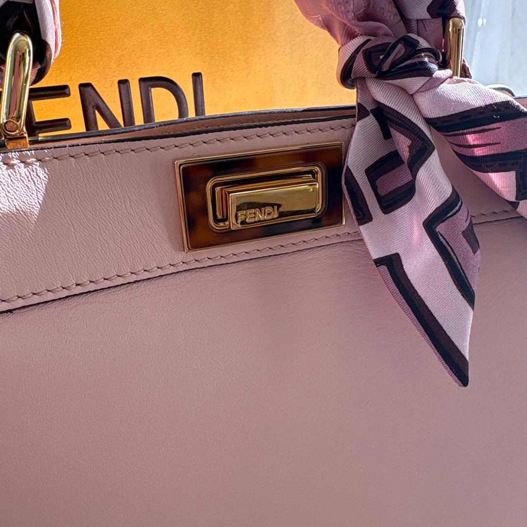 【フェンディ】ピーカブーアイシーユースモールピンクべっ甲