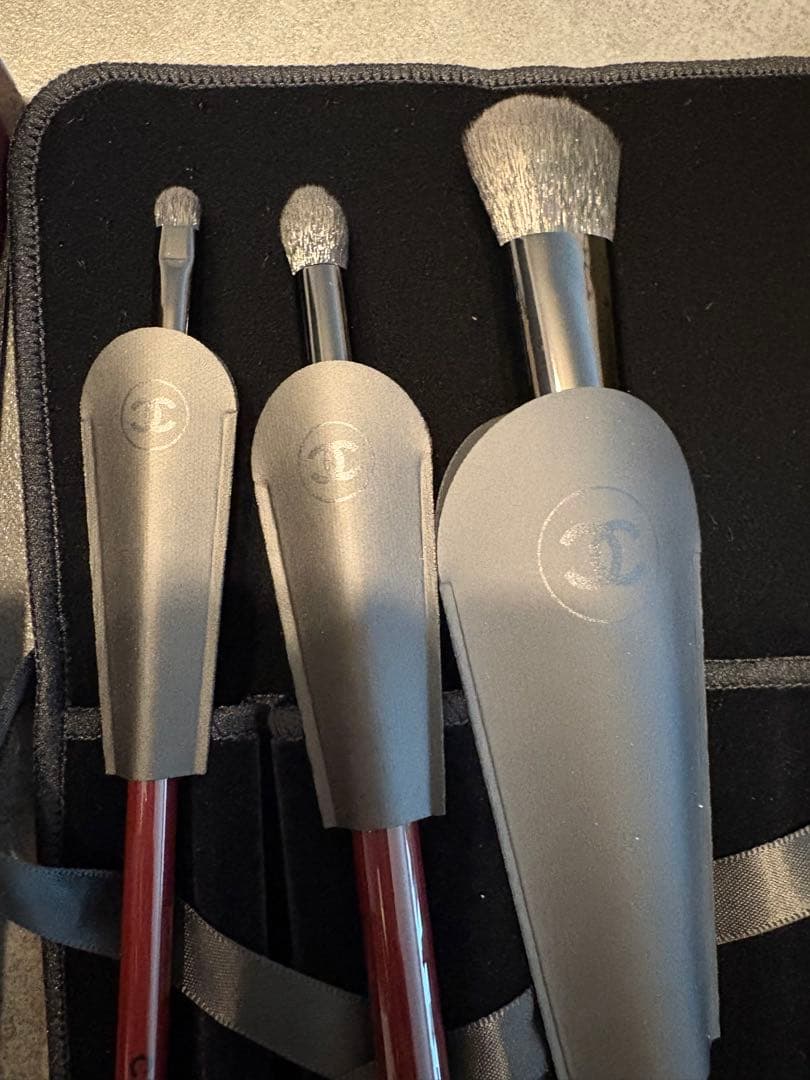 CHANEL / 【新品】レ パンソールージュヌワール メークアップブラシセット