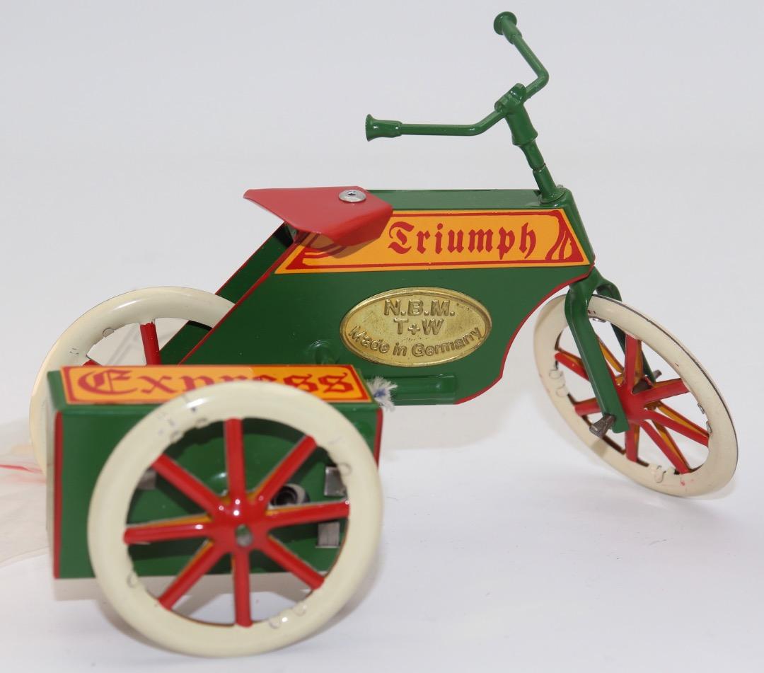 Teddy Bear with Tricycle Tucker＆Walther