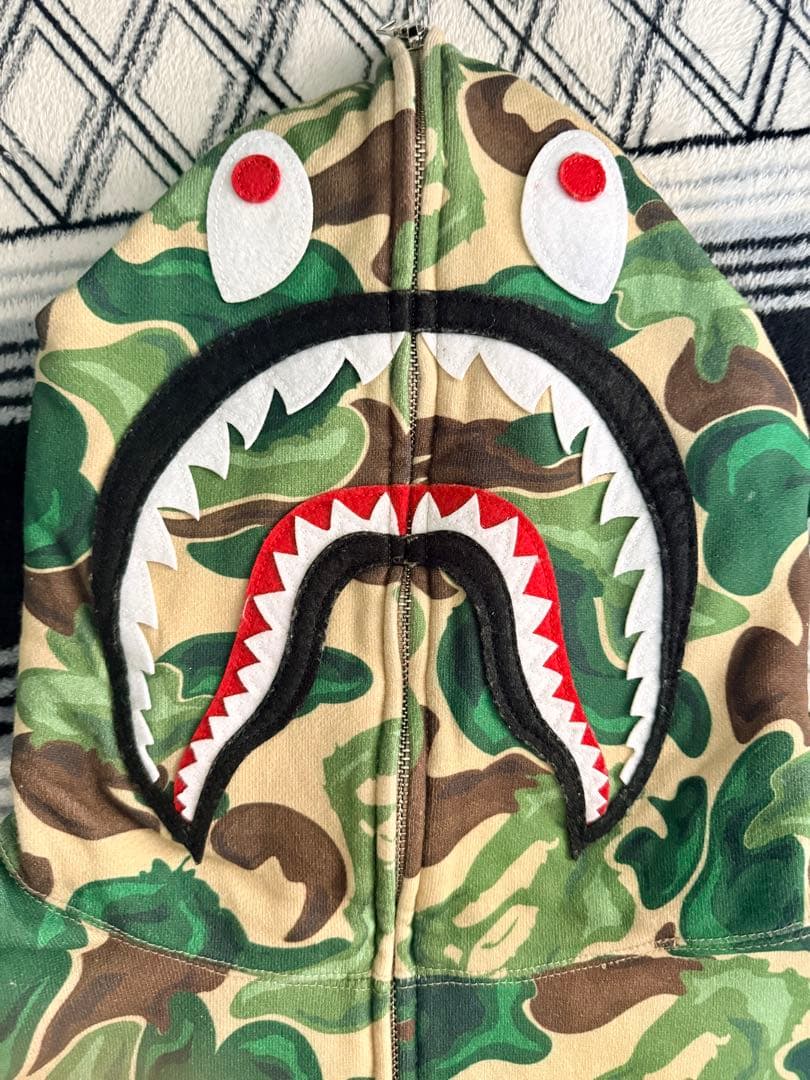 エイプ　BAPE シャークパーカー