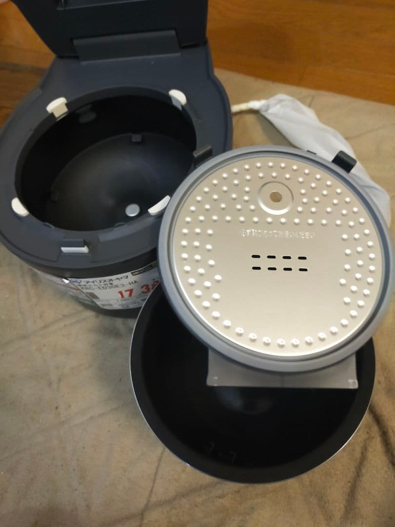 三兄弟アイリスオーヤマ IH炊飯器