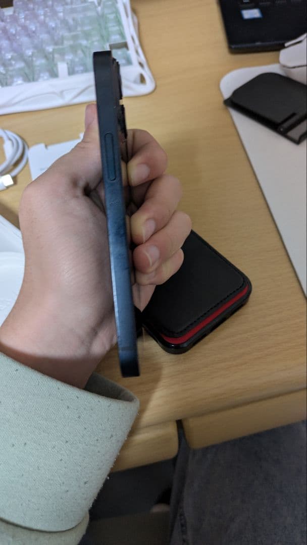 Apple iPhone 13 ブラック mini ケース付き