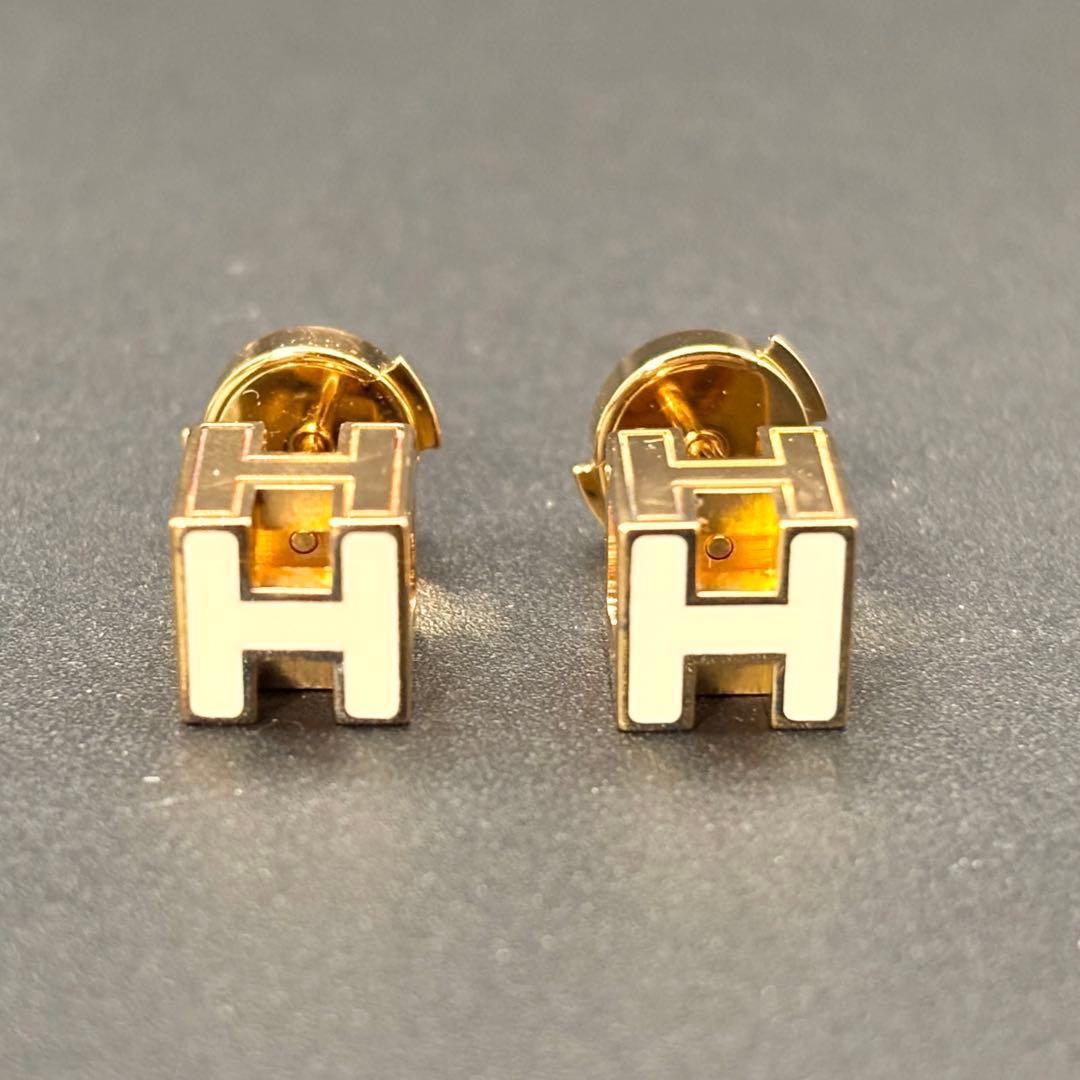 HERMES カージュドアッシュ Hキューブ ホワイト ゴールド ピアス