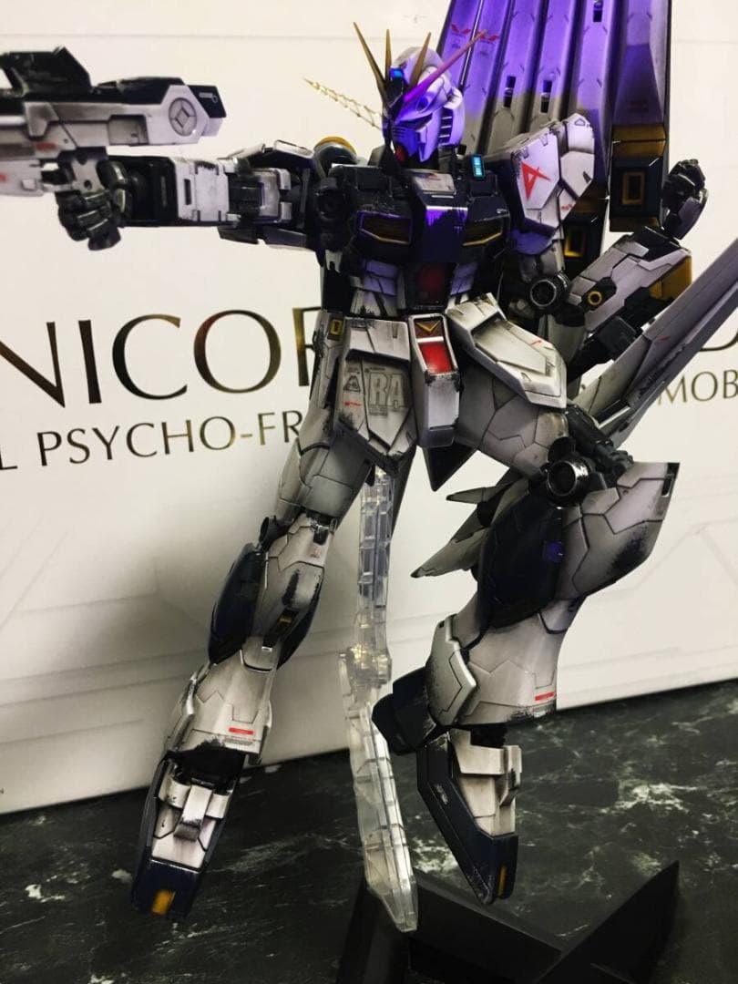近日処分予定 MG 1/100 νガンダム Ver.ka　塗装完成品　ニュー