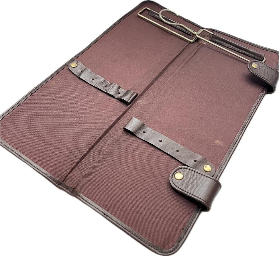 Dunhill ダンヒル ネクタイケース レザー　ブラウン 金ロゴ　出張