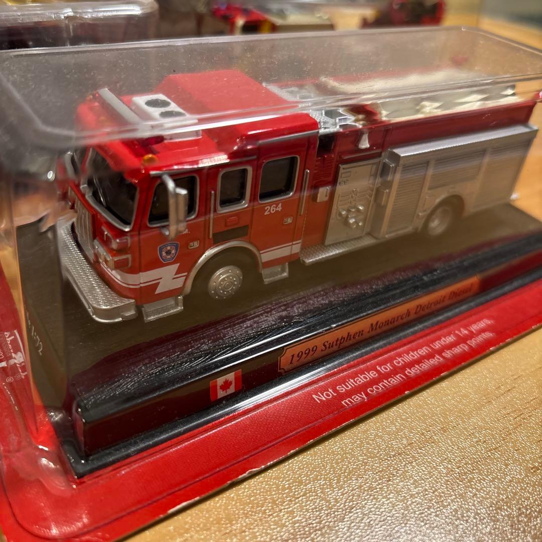 世界の消防車　ミニカー 週間デル・プラド製　トミカ　ホットウィール