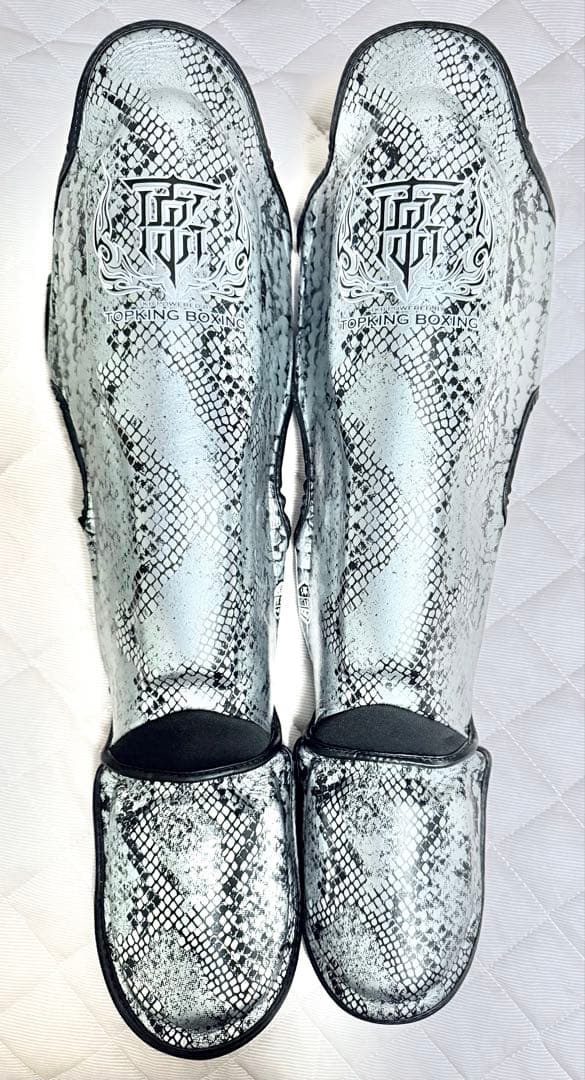 【使用1回】TOPKING レガース　Sサイズ　蛇柄