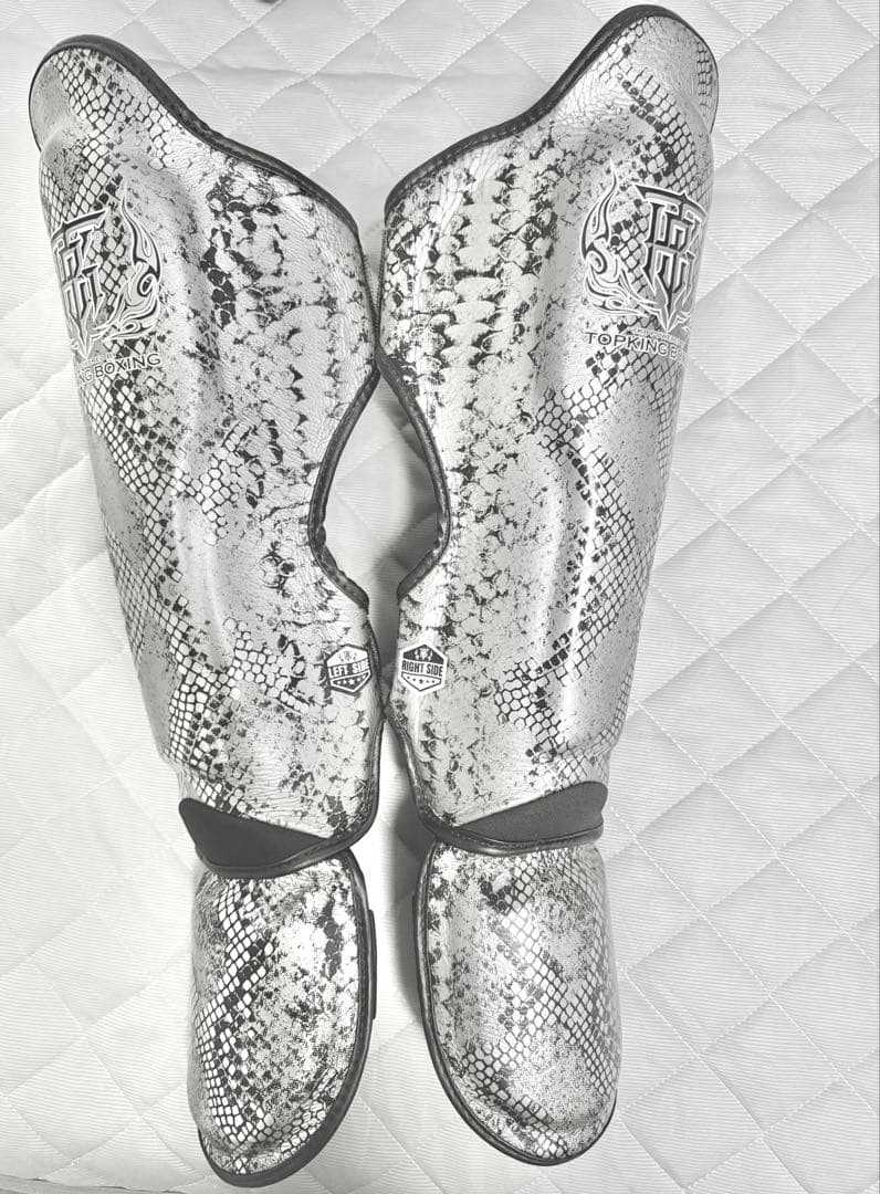 【使用1回】TOPKING レガース　Sサイズ　蛇柄