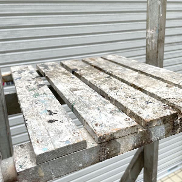 シャビィな梯子　ハシゴ　ラック　インテリア　什器　ビンテージ　脚立　おしゃれ