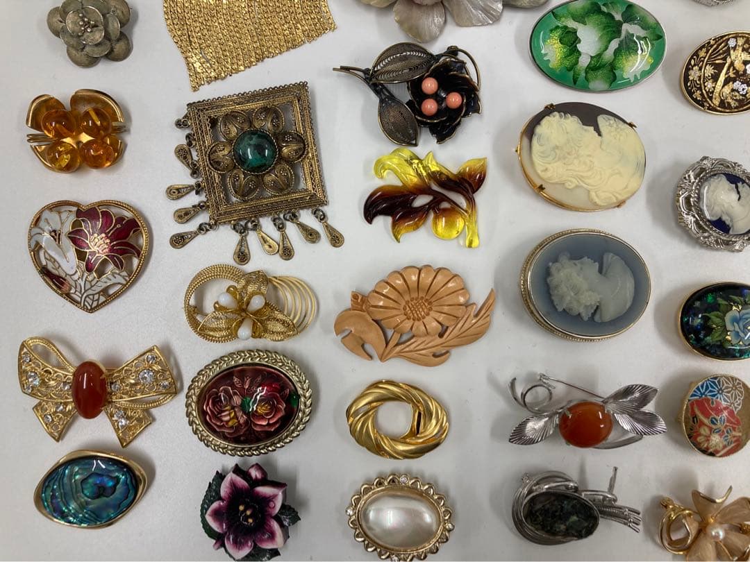 レディース　アクセサリー　プローチ　真珠　宝石　プローチ71点まとめ売り