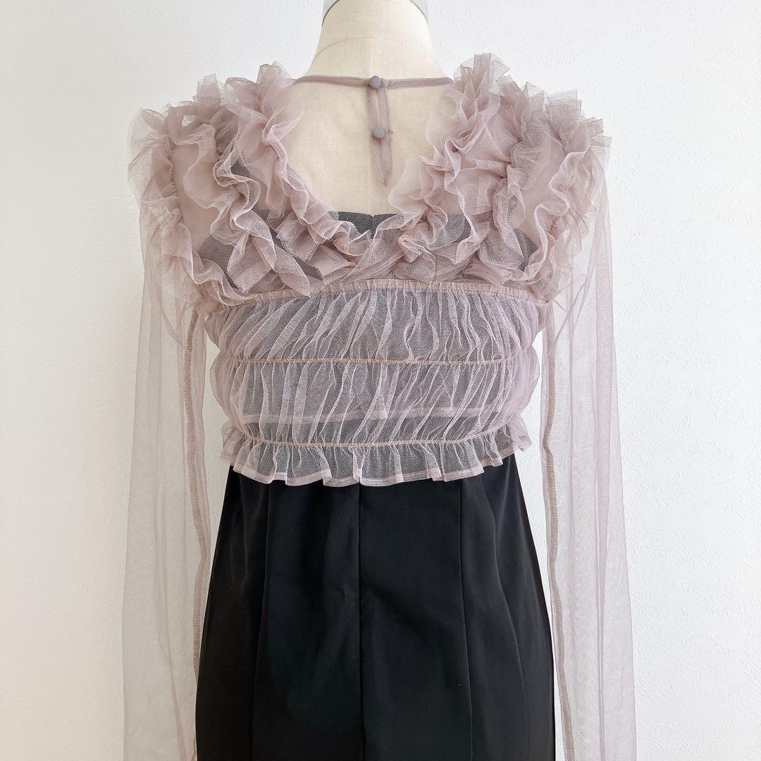 カナ　ニアナ　アトロ　ブラック系　チュールボリュームフリルベストシアートップス