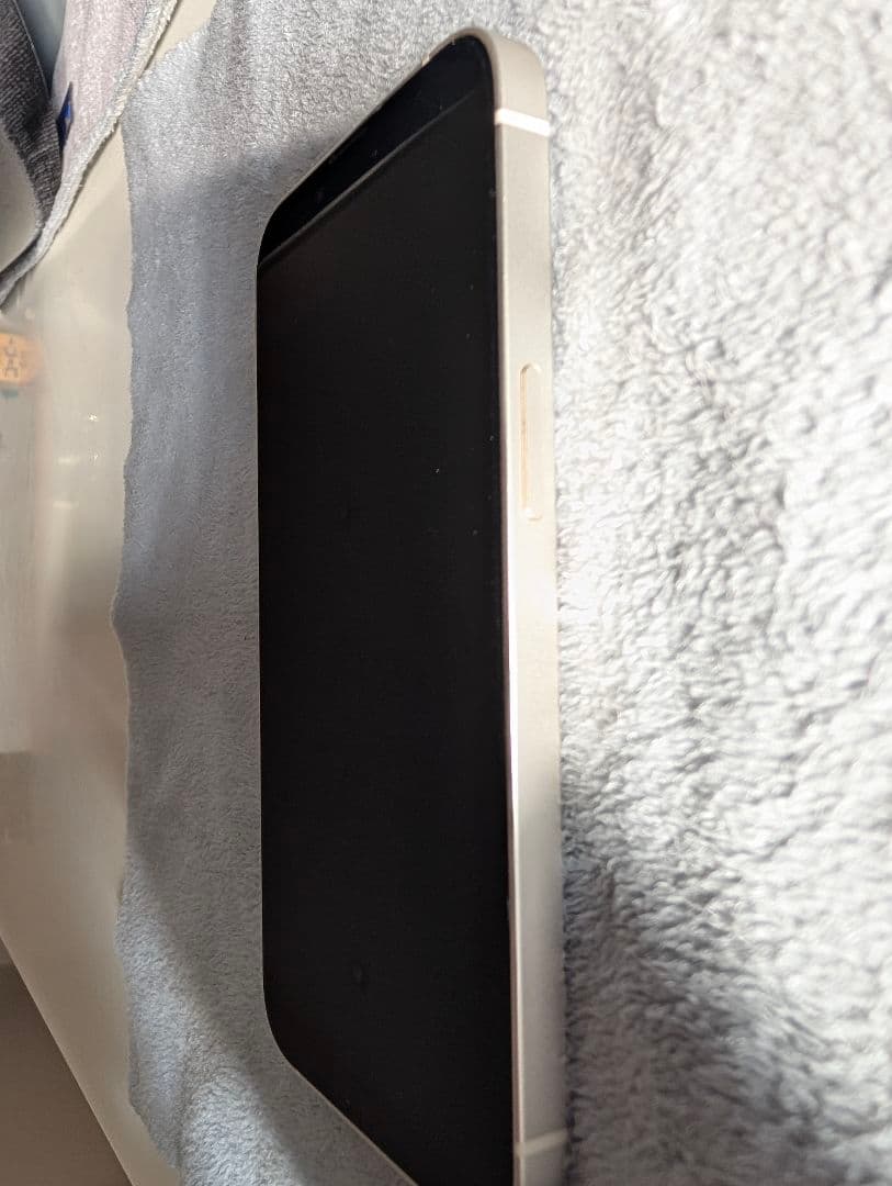 Apple iPhone 13 ホワイト256GB 本体