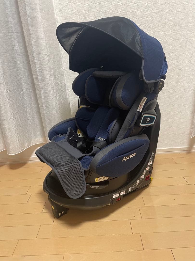 Aprica　フラディアグロウ ISOFIX 360° セーフティ　シリーズ