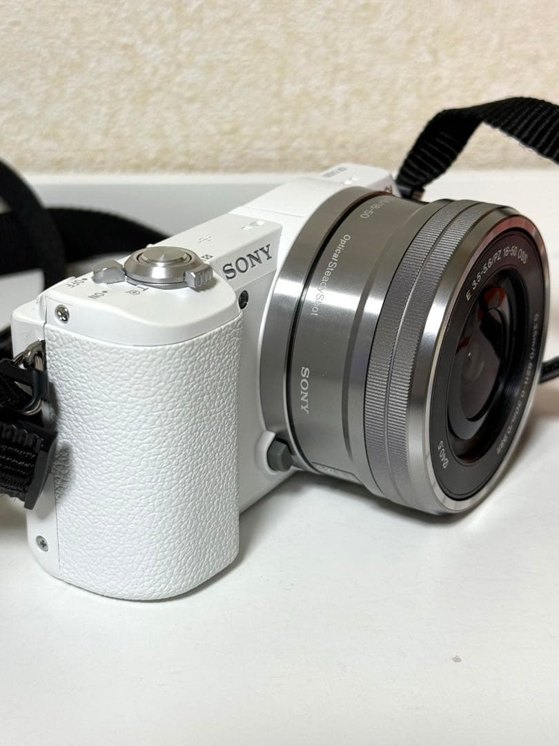 SONY ミラーレス デジタル一眼カメラ α5100 ホワイト