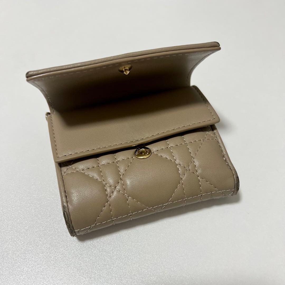 Dior レディディオール ロータスウォレット ベージュ　チェーン付き