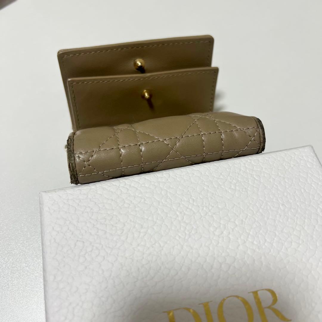 Dior レディディオール ロータスウォレット ベージュ　チェーン付き