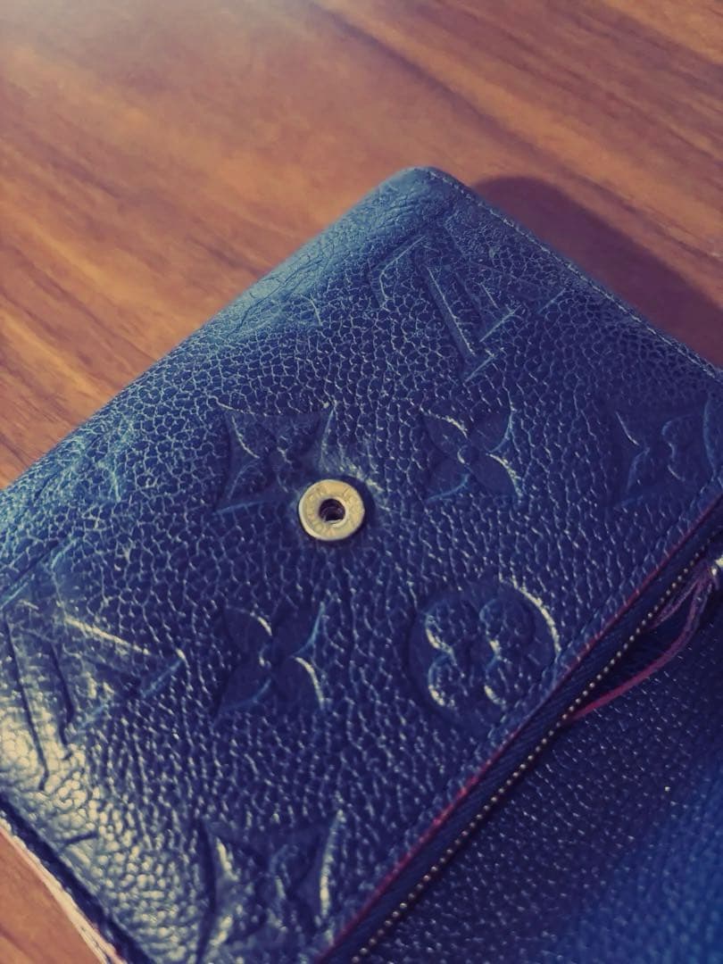 LOUIS VUITTON ポルトフォイユ ゾエ 三つ折り財布