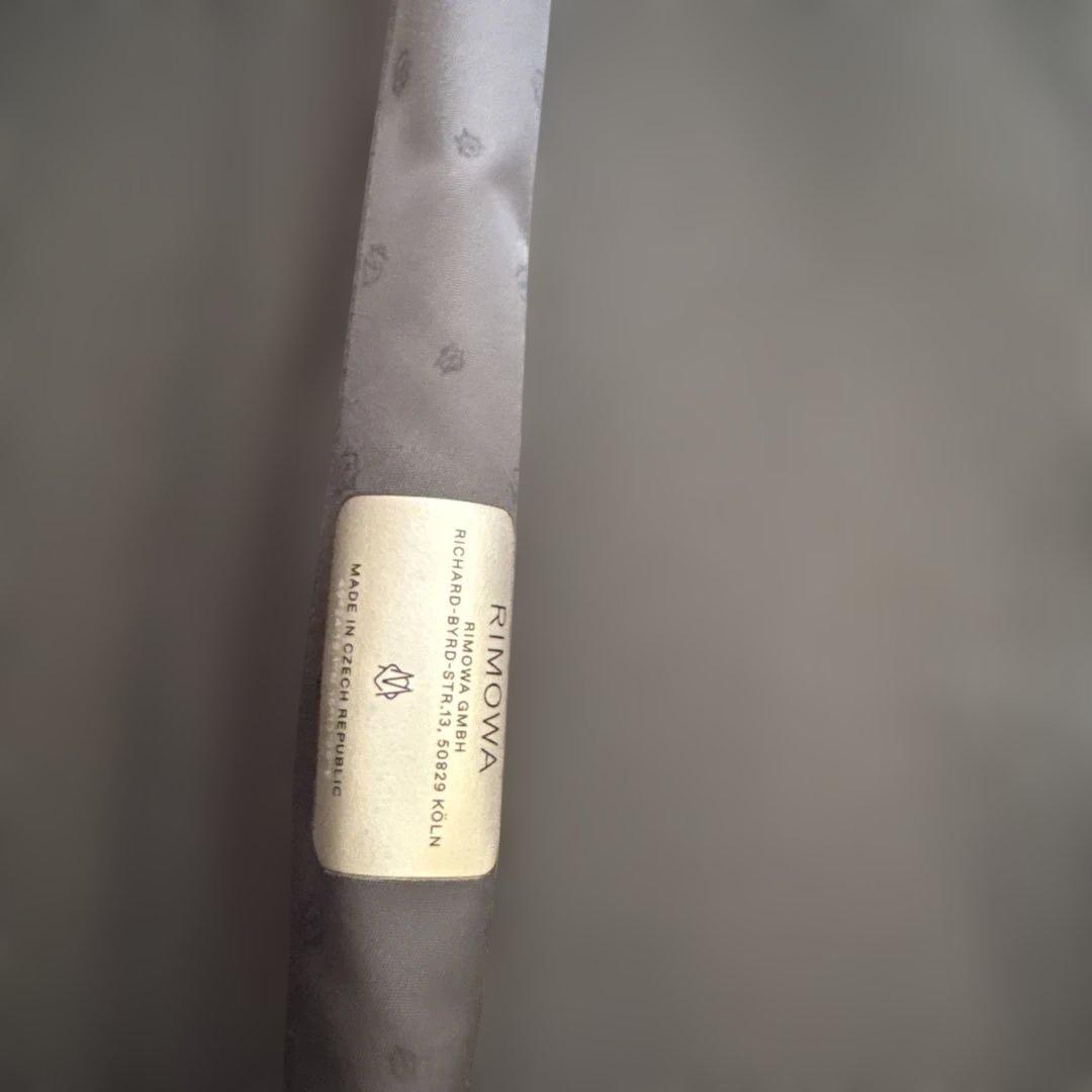 リモワ ESSENTIALチェックイン L ネイビー