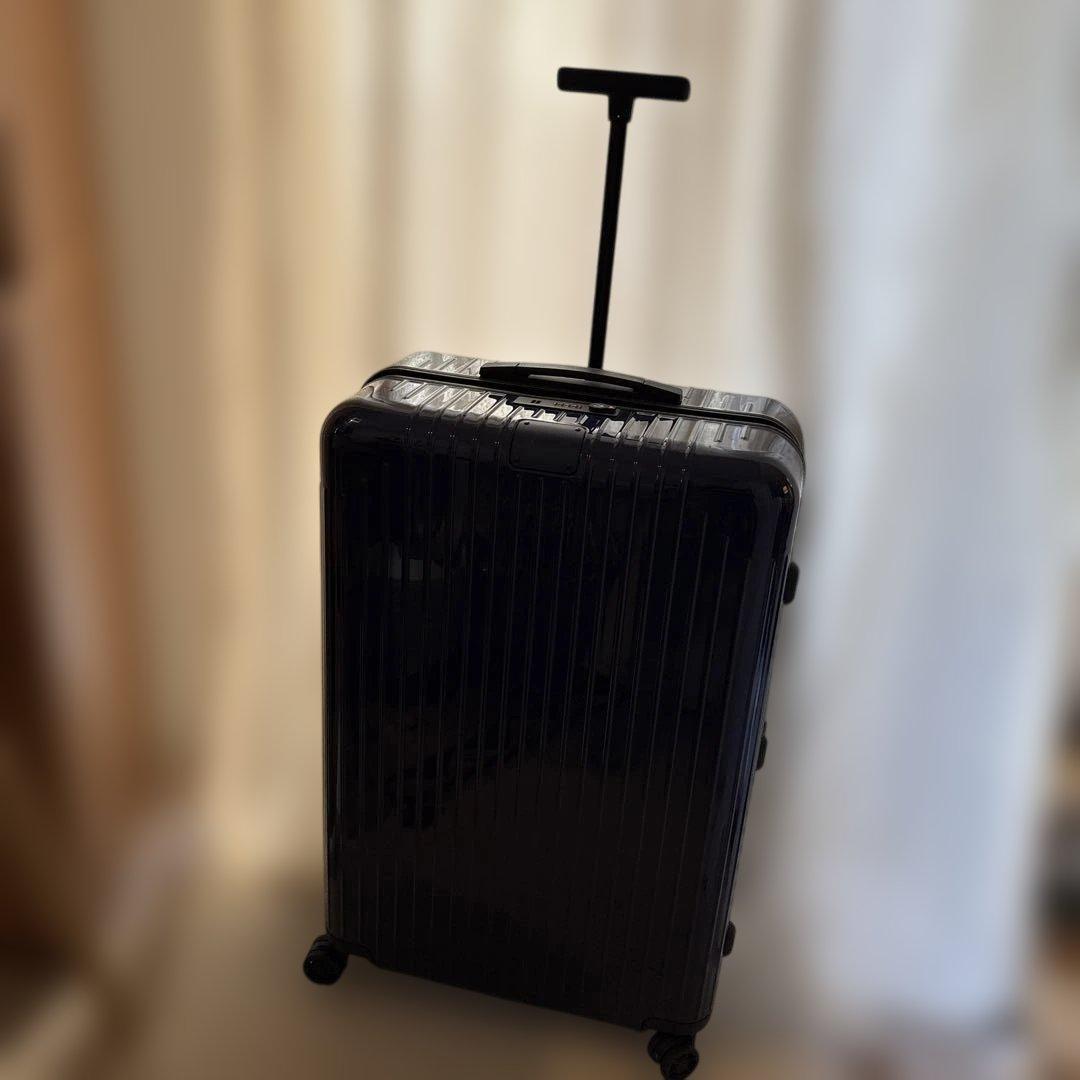 リモワ ESSENTIALチェックイン L ネイビー