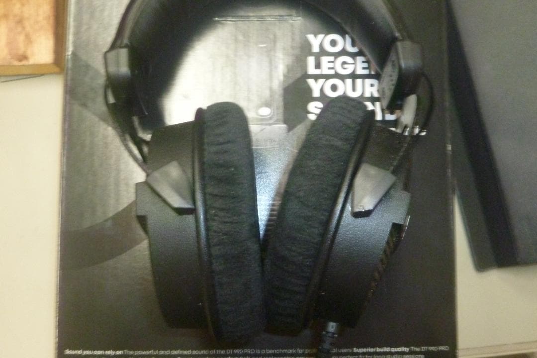 ヘッドホン Beyerdynamic DT 990 PRO 250 OHM